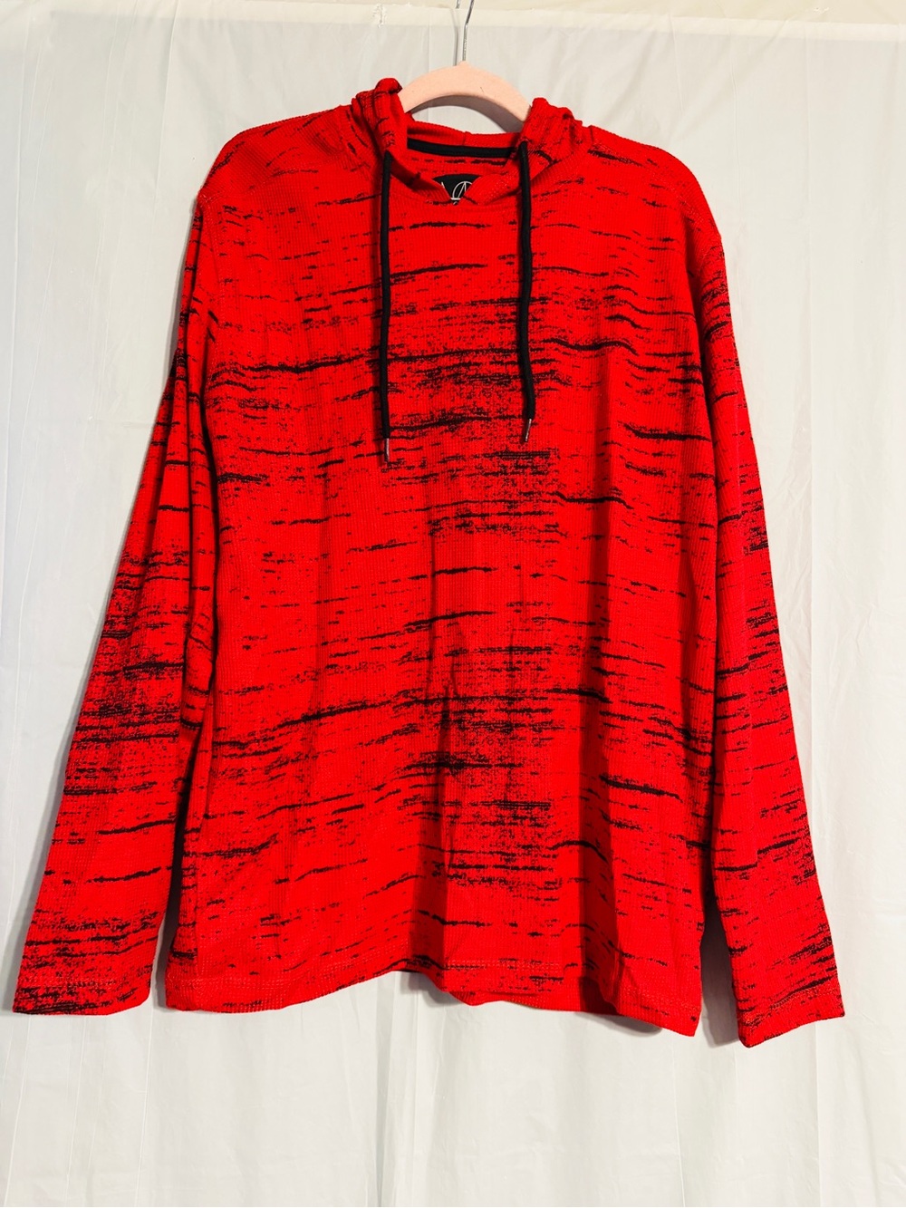 Modern Culture Men’s XL Red Black Distressed Thermal Pullover Hoodie